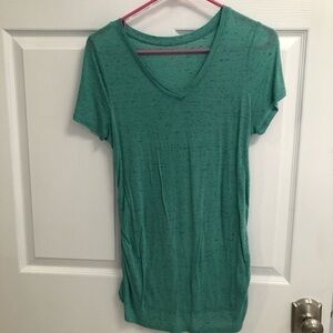 MATERNITY Liz Lange green shirt